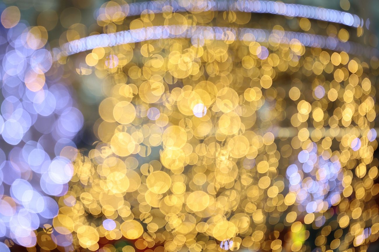 Christmas Lights on a Cape Cod Without a Tall Ladder