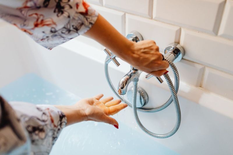 Rebuilding a Dripping Tub Faucet With Parts From Three Stores